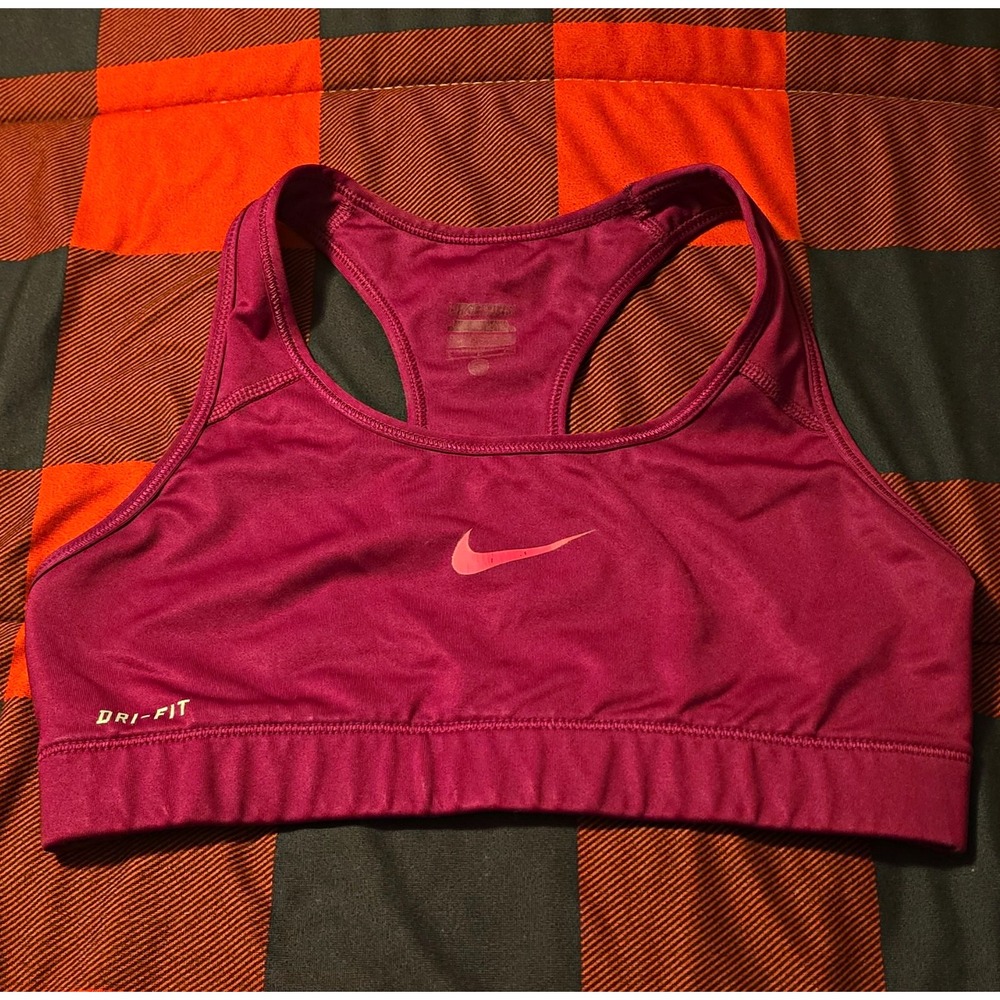 Nike Dri-FIT Women's Burgendy Solid Logo Racerback Wireless Sports Bra Small